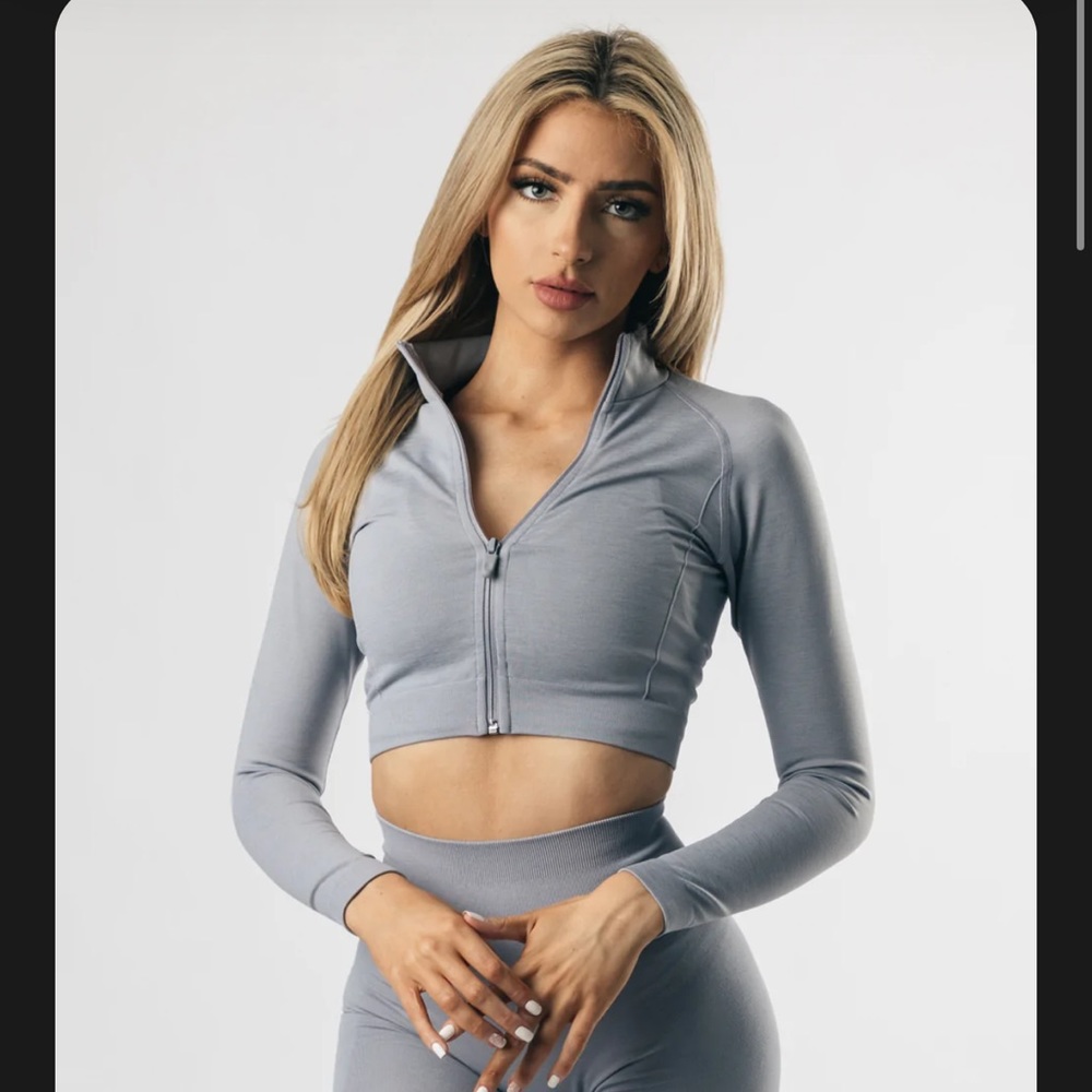 Alphalete crop sweater